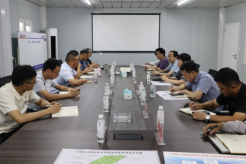 鹽城港集團(tuán)副總經(jīng)理梁洪兵一行來新能源公司調(diào)研交流-img.jpg