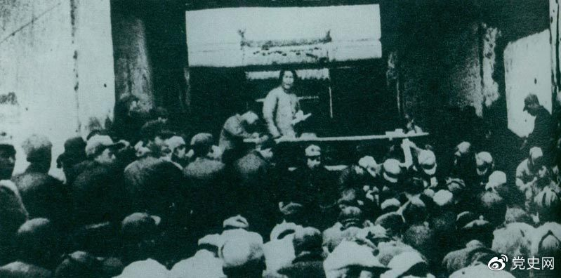 1935年12月27日，毛澤東在陜北瓦窯堡黨的活動分子會議上作《論反對日本帝國主義的策略》報告。